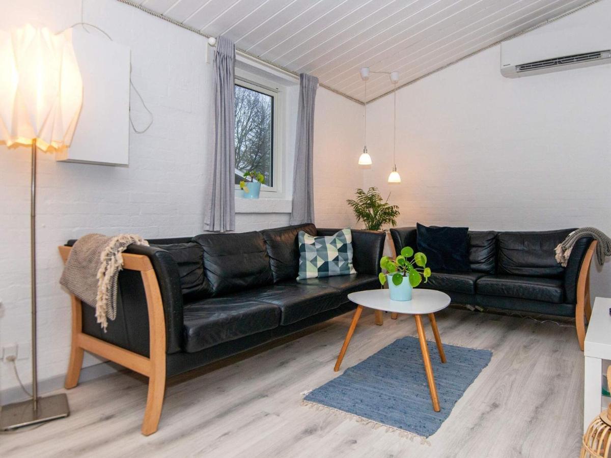 7 Person Holiday Home In Rsted Kare Exteriér fotografie