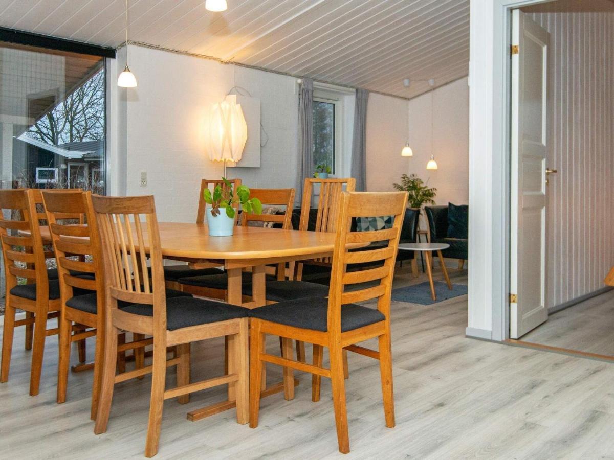 7 Person Holiday Home In Rsted Kare Exteriér fotografie