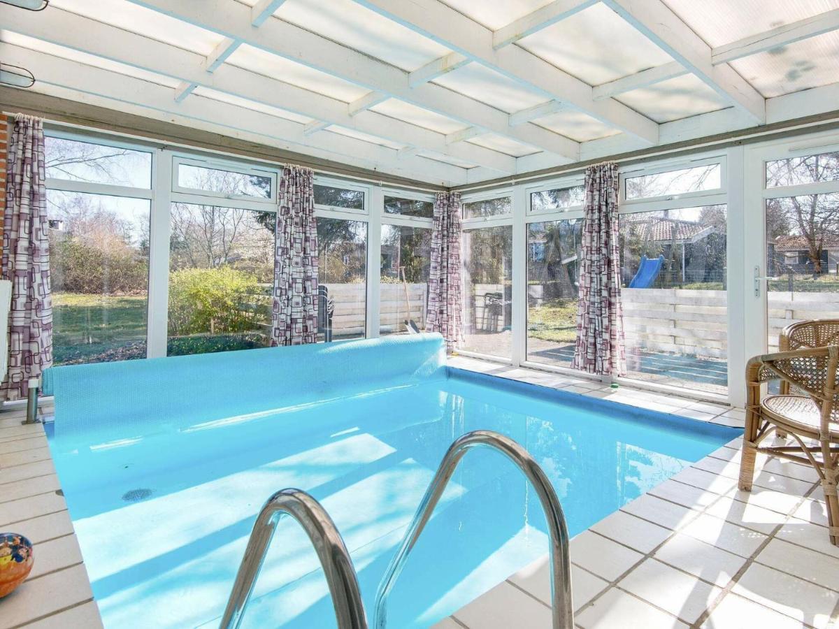 7 Person Holiday Home In Rsted Kare Exteriér fotografie